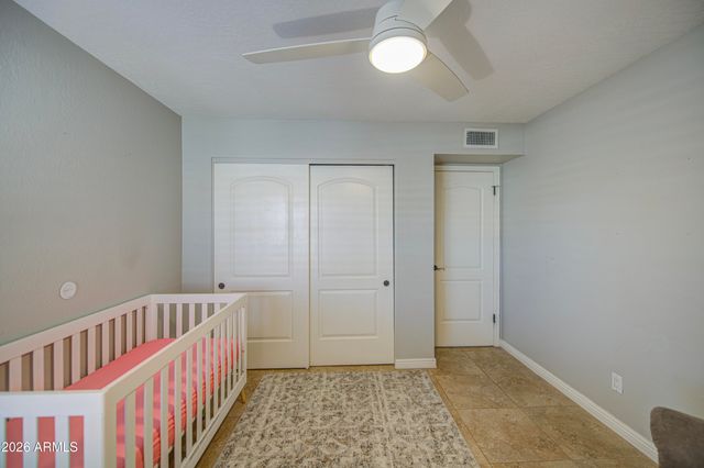 5651 E Fairfield Street E, Mesa, AZ 85205