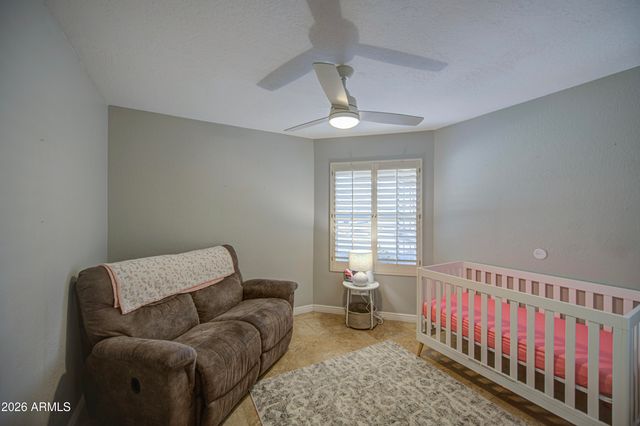 5651 E Fairfield Street E, Mesa, AZ 85205