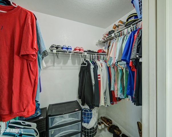 5651 E Fairfield Street E, Mesa, AZ 85205