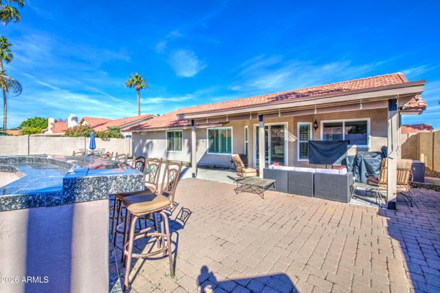 5651 E Fairfield Street E, Mesa, AZ 85205