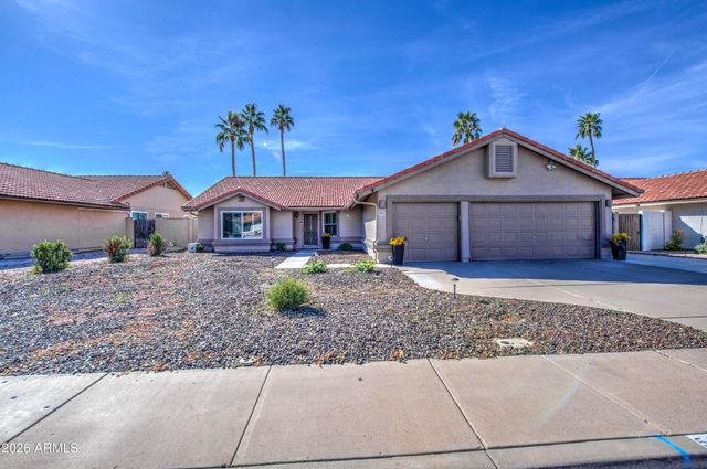5651 E Fairfield Street E, Mesa, AZ 85205
