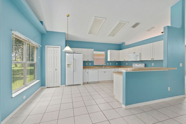 408 SW SUNDANCE Trail, Port St. Lucie, Port St Lucie, FL 34953