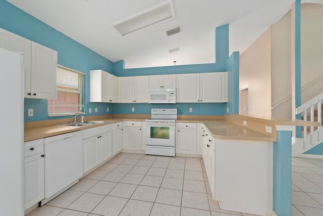 408 SW SUNDANCE Trail, Port St. Lucie, Port St Lucie, FL 34953
