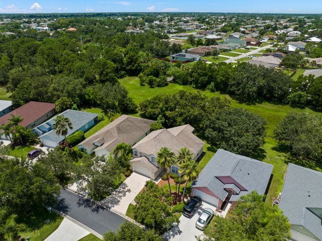 408 SW SUNDANCE Trail, Port St. Lucie, Port St Lucie, FL 34953