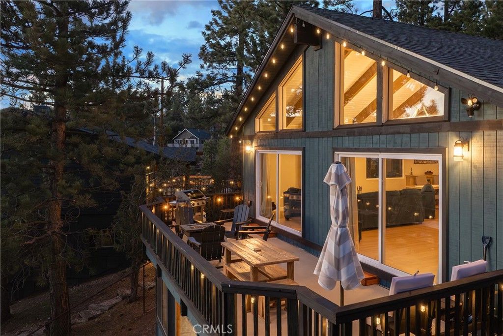 Image 7 of property listing at 43911 Yosemite Drive, Big Bear Lake, CA 92315