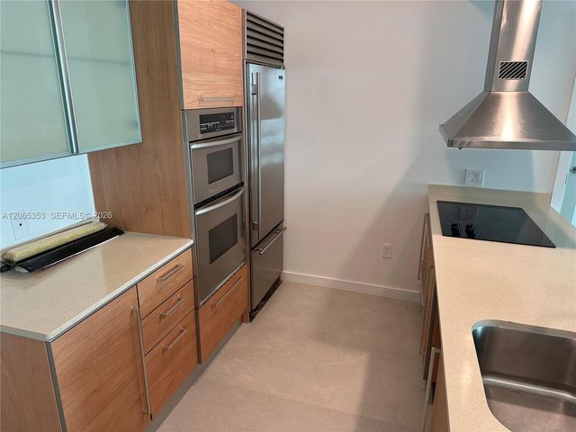 218 SE 14th St 1908, Miami, FL 33131