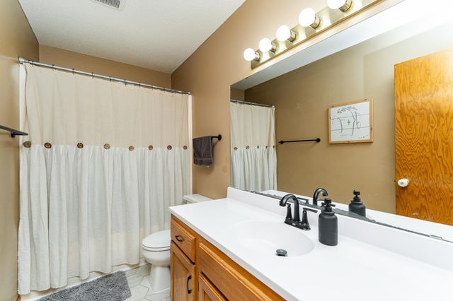 5920 44th Avenue NW, Rochester, MN 55901