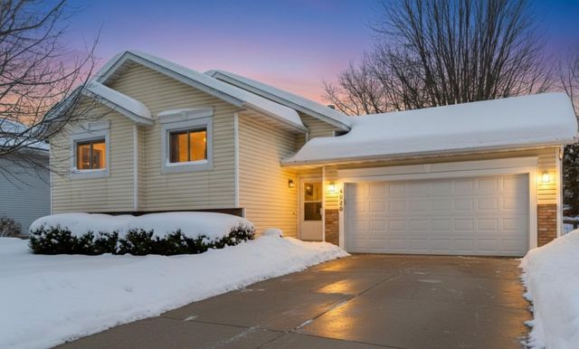 5920 44th Avenue NW, Rochester, MN 55901