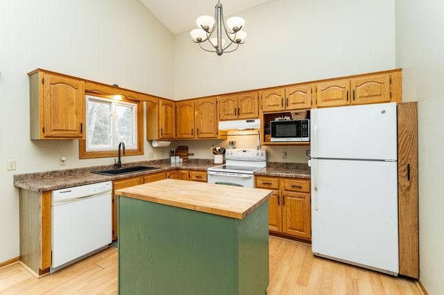 5920 44th Avenue NW, Rochester, MN 55901