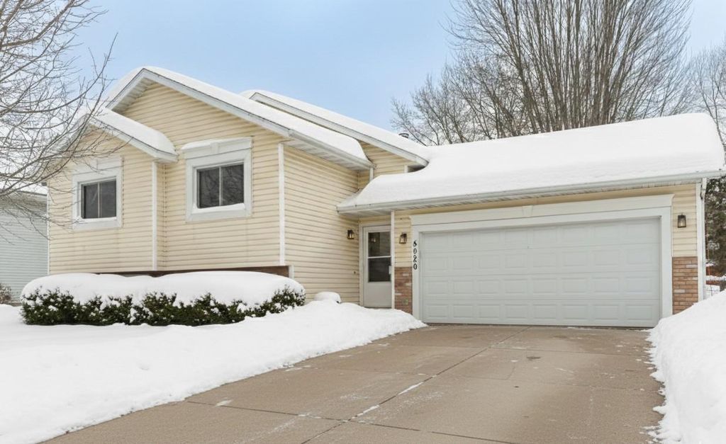 5920 44th Avenue NW, Rochester, MN 55901