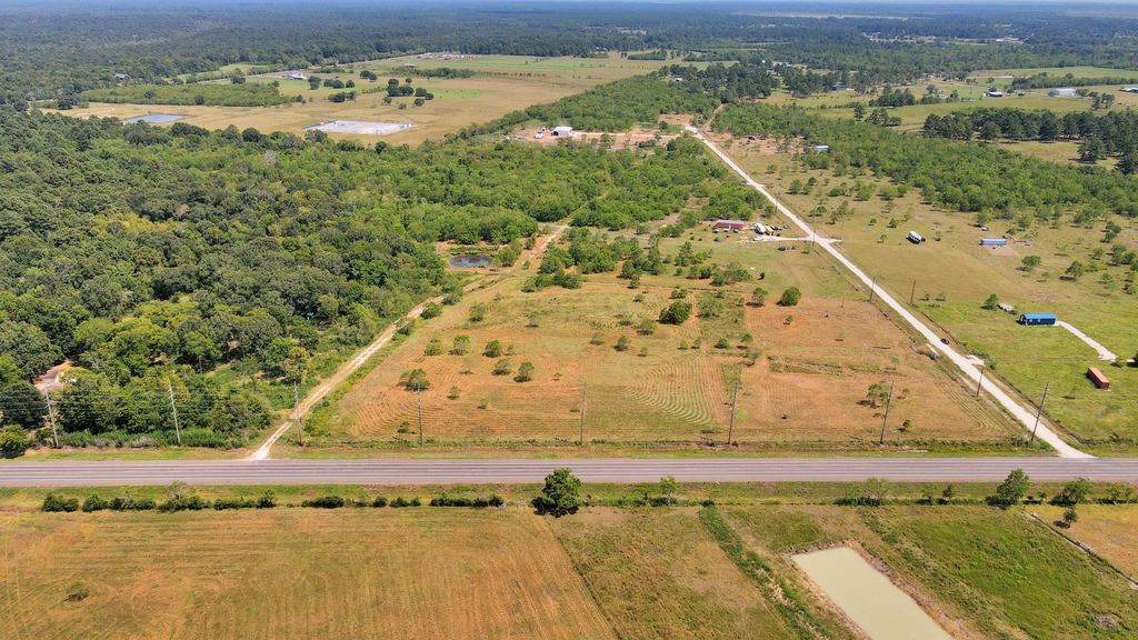 309 Old Liberty Road, Liberty, TX 77575
