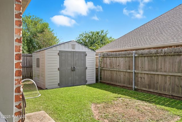 100 Chase Drive, Lafayette, LA 70507