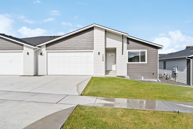 1321 N Coach Dr, Spokane Valley, WA 99016 property photo
