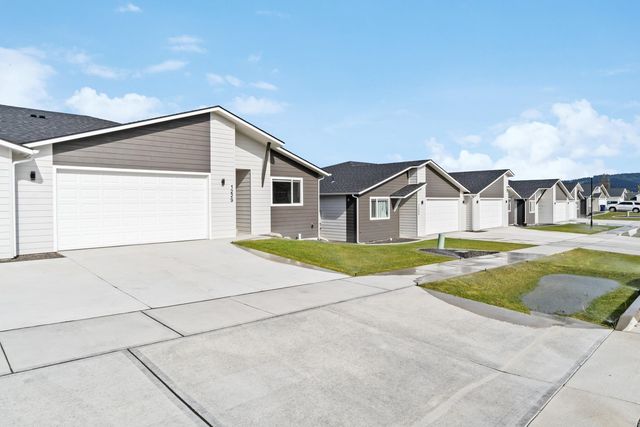1321 N Coach Dr, Spokane Valley, WA 99016