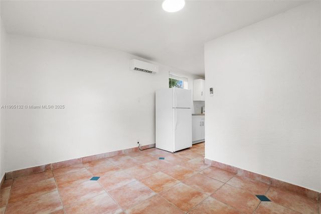 2385 SW 17th St, Miami, FL 33145