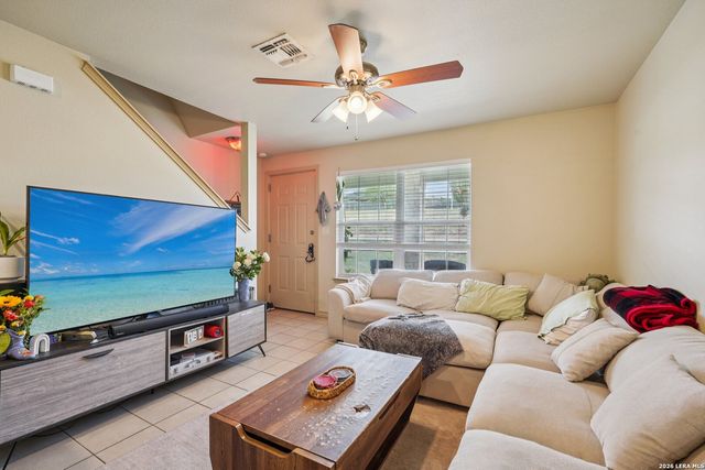 2312 Sailing Way Drive B, Kerrville, TX 78028