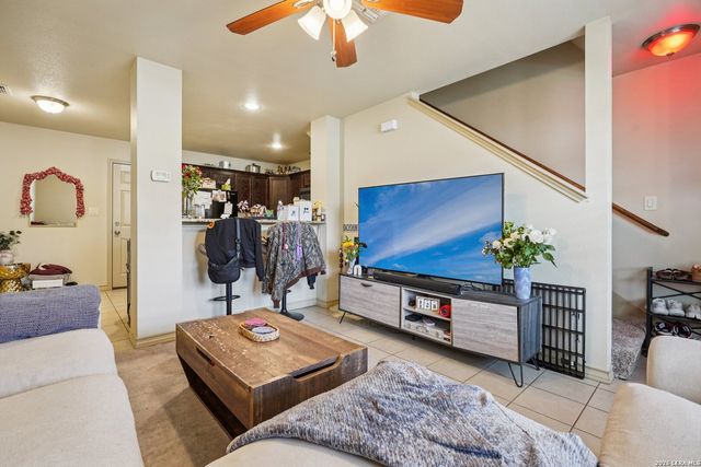 2312 Sailing Way Drive B, Kerrville, TX 78028