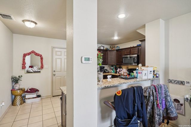 2312 Sailing Way Drive B, Kerrville, TX 78028