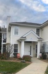 870 Honeybrook Cir, Lopatcong Twp., NJ 08886
