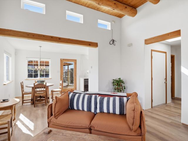 6356 Jaguar Drive, Santa Fe, NM 87507