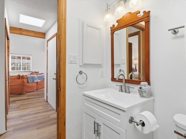 6356 Jaguar Drive, Santa Fe, NM 87507