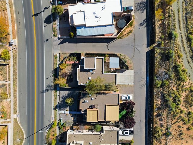 6356 Jaguar Drive, Santa Fe, NM 87507