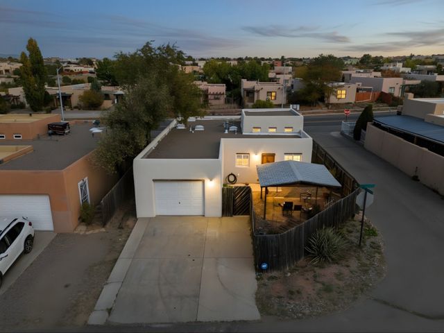 6356 Jaguar Drive, Santa Fe, NM 87507