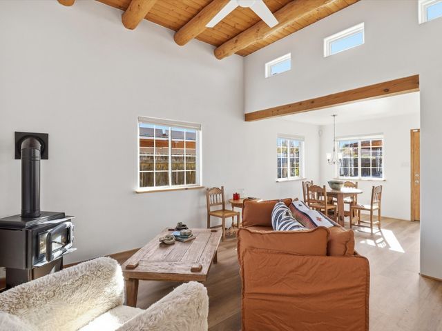 6356 Jaguar Drive, Santa Fe, NM 87507