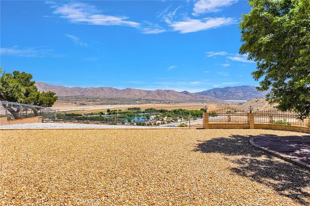 18669 Ranchero, Hesperia, CA 92345