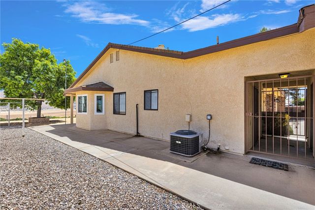 18669 Ranchero, Hesperia, CA 92345