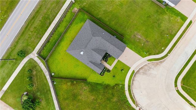 2160 Madden Circle, College Station, TX 77845