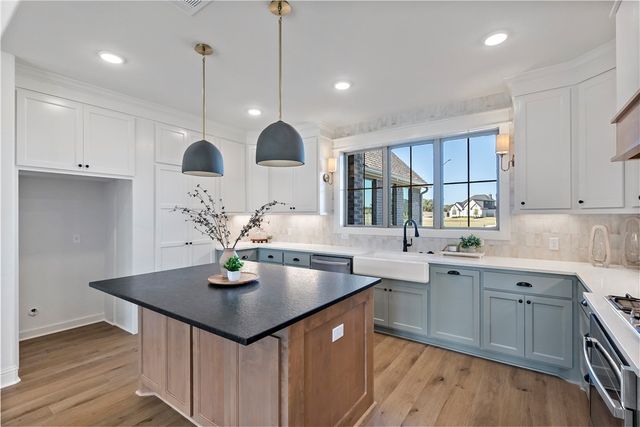 2160 Madden Circle, College Station, TX 77845