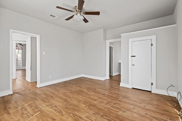 909 W Chestnut Street, Denison, TX 75020