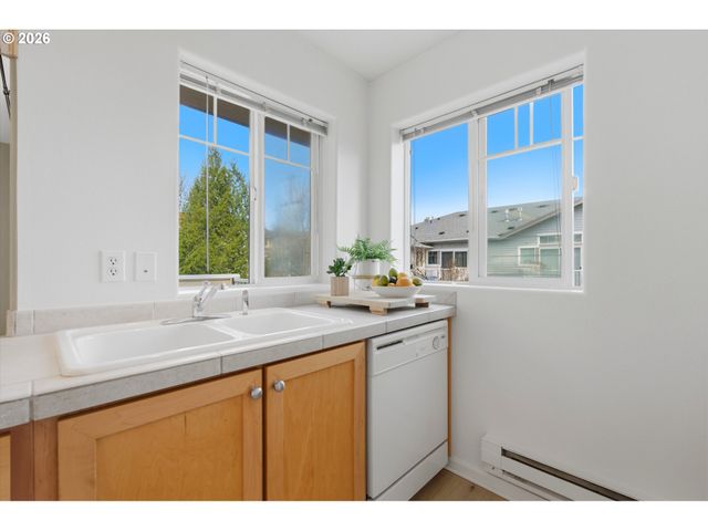 15130 Sw MALLARD Dr 202, Beaverton, OR 97007