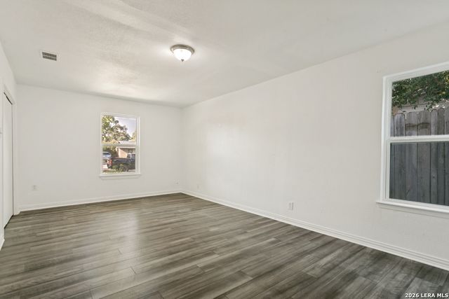 451 Hialeah Ave, San Antonio, TX 78218