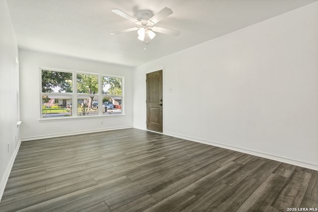 451 Hialeah Ave, San Antonio, TX 78218