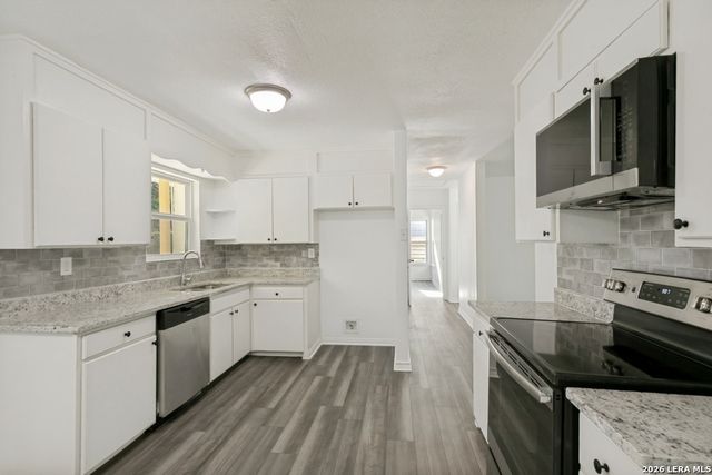 451 Hialeah Ave, San Antonio, TX 78218