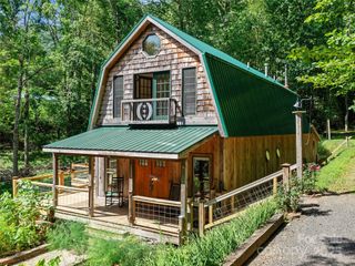 2490 US 80 Highway S, Burnsville, NC 28714