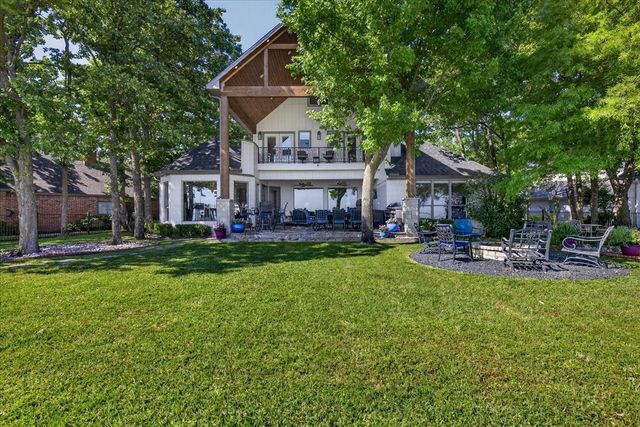 122 Saint Annes Drive, Mabank, TX 75156