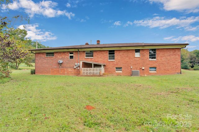 170 Redmon Road, Harmony, NC 28634