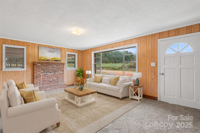 170 Redmon Road, Harmony, NC 28634