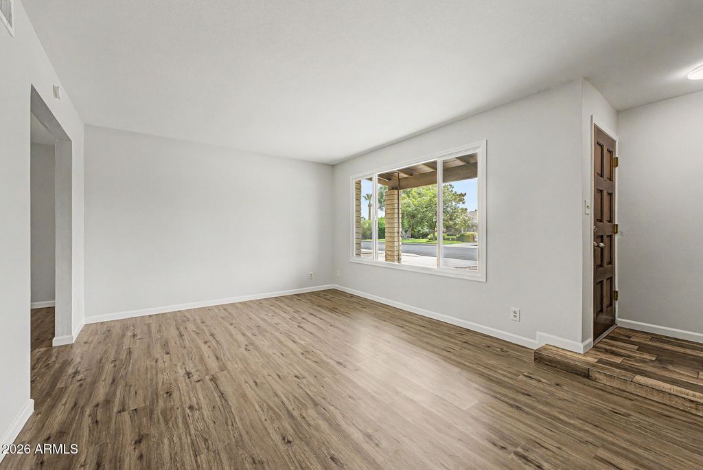 2820 S GEORGE Drive, Tempe, AZ 85282 — photo 2