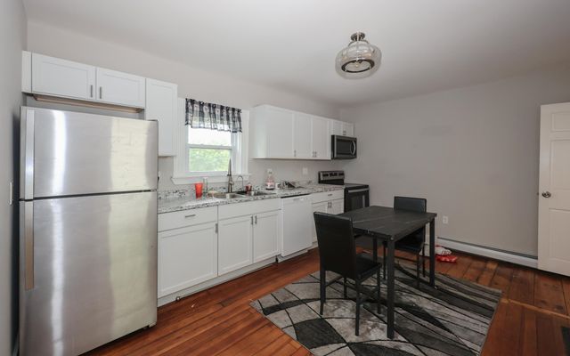 449 W. River Road, Hooksett, NH 03106