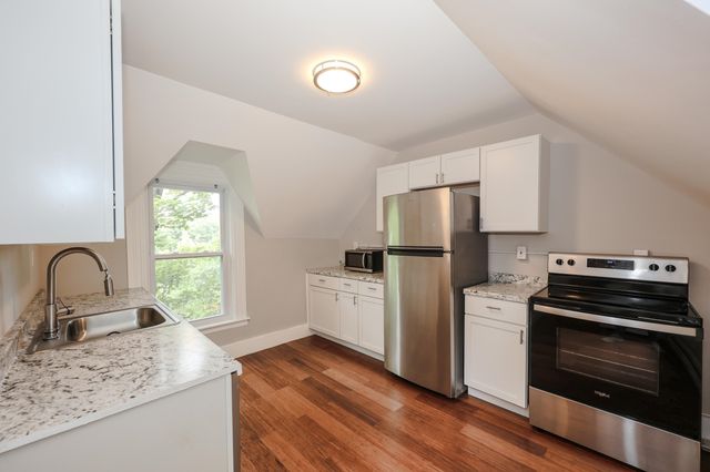 449 W. River Road, Hooksett, NH 03106