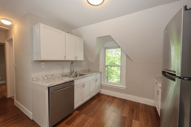 449 W. River Road, Hooksett, NH 03106