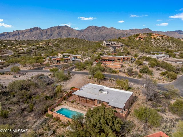 3951 N Four Winds Drive, Tucson, AZ 85750