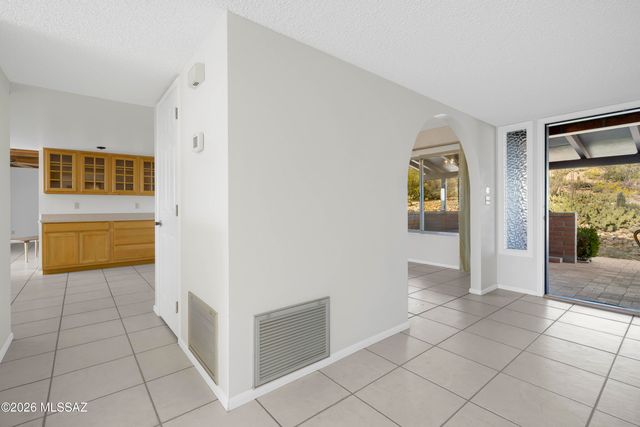 3951 N Four Winds Drive, Tucson, AZ 85750