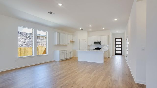 1916 Crooked Creek ST, Leander, TX 78641