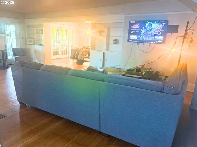 Address unavailable.