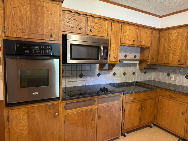 957 W FM 23, Rusk, TX 75785